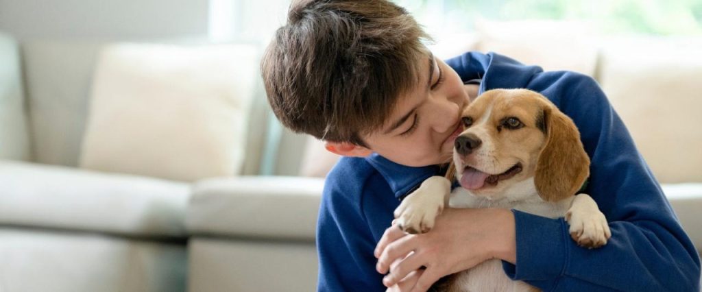 The Benefits of Children Growing Up with a Pet | LL UK